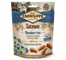 Лакомство для собак Dog Crunchy Snack с лососем и черникой 200 г Carnilove